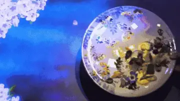 Immersive Dining Table – Holografik Projeksiyonlu Etkileşimli Yemek Deneyimi