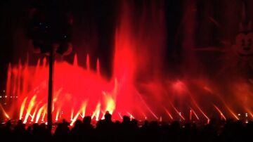 Su Perdesi Holografik Projeksiyon