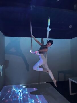 3D Immersive Yoga Studio – Sanat ve Projeksiyon Mapping ile Etkileşimli Stüdyo